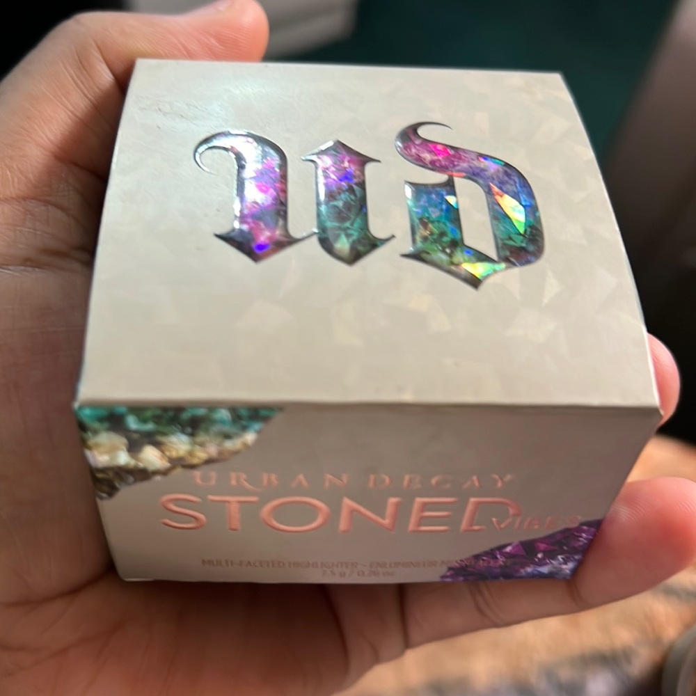 Urban decay stoned vibes highlighter